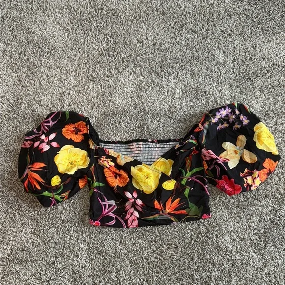 Floral Puff Sleeve Crop Top - Picture 3 of 7